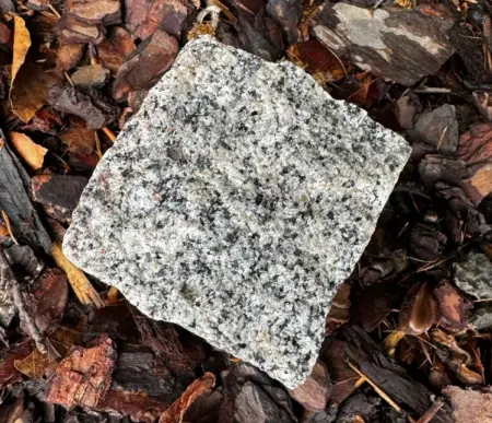 Mozaika 5/7 cm z lomu Žernovka